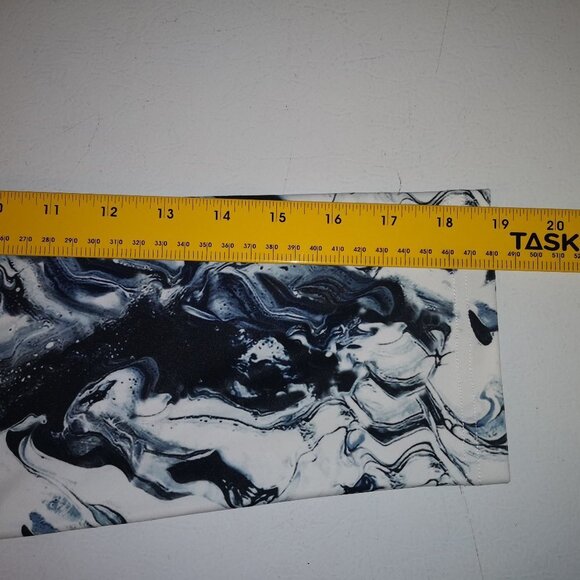 Athletic Works Dri - More Ladies Capri Length Leggings - Picture 5 of 6